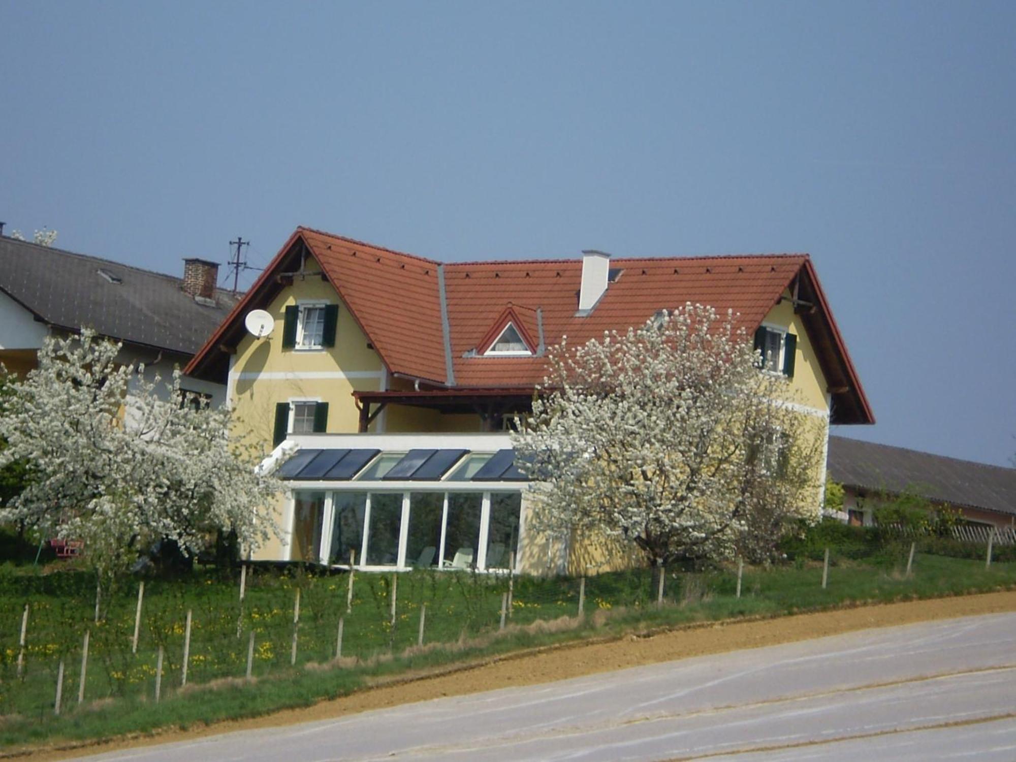 Gaestehaus Haagen Bad Waltersdorf Εξωτερικό φωτογραφία