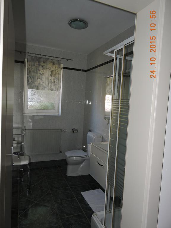 Gaestehaus Haagen Bad Waltersdorf Δωμάτιο φωτογραφία