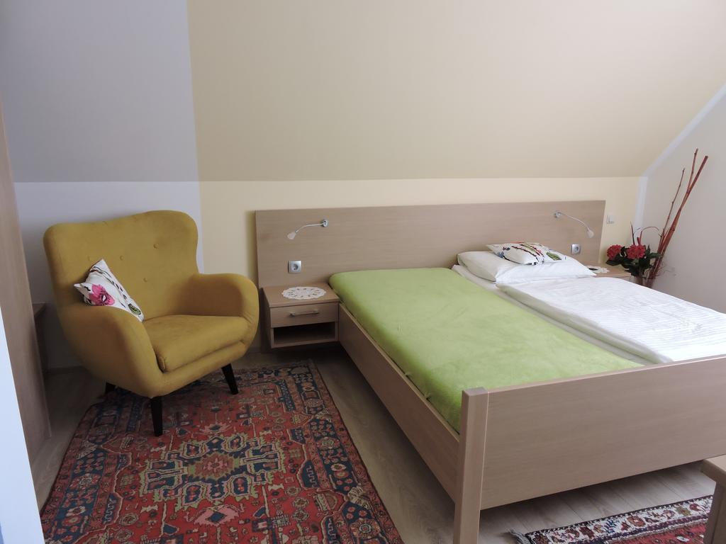 Gaestehaus Haagen Bad Waltersdorf Εξωτερικό φωτογραφία
