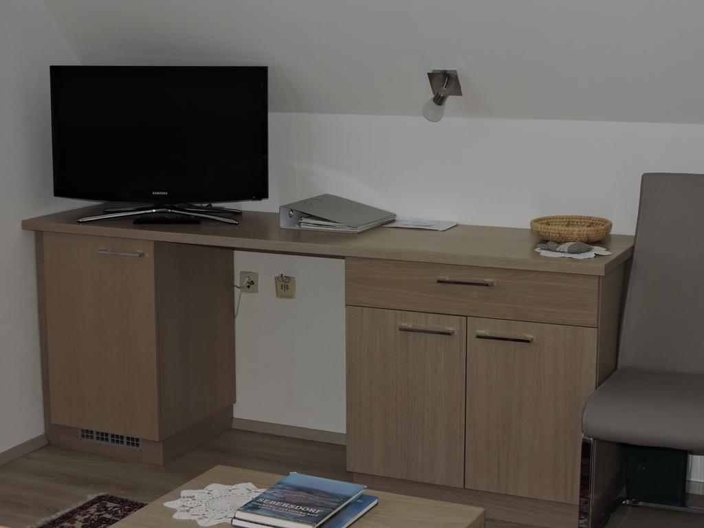 Gaestehaus Haagen Bad Waltersdorf Δωμάτιο φωτογραφία